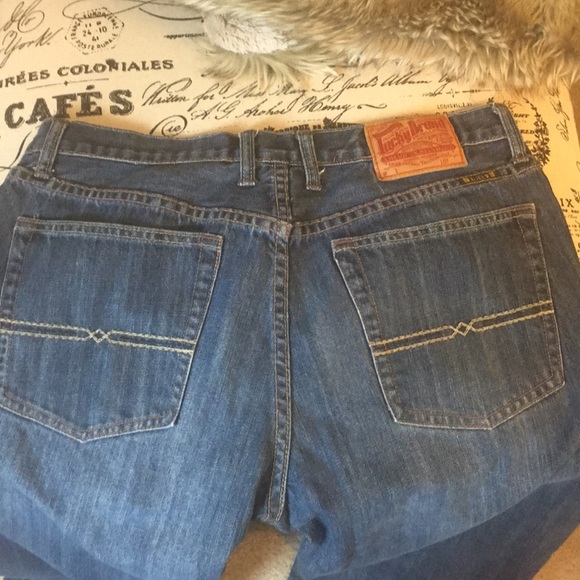 Lucky Brand Short Inseam jeans - Picture 5 of 8